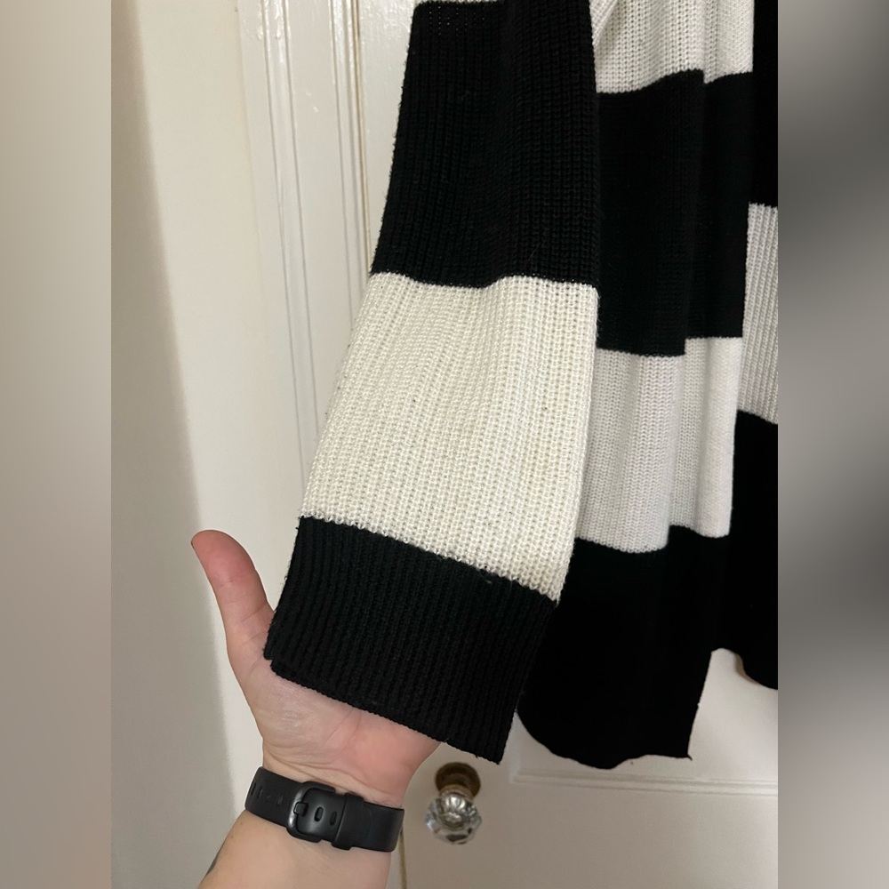 Foxblood Mrs. Lovett’s Cozy Oversized Sweater - Picture 4 of 11